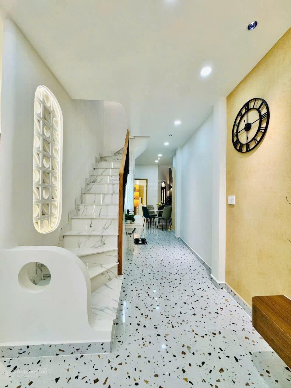 Cô Xuân cần bán nhà đường Trần Khánh Dư Q1, 45m2, đang cho thuê 13tr/th. Sổ riêng giá 2tỉ470