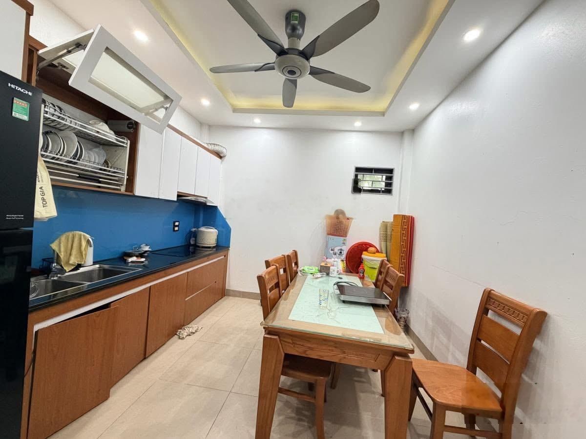 LƯƠNG ĐÌNH CỦA - PHƯƠNG MAI, 15m ra ô tô, quanh nhà siêu tiện ích, 36m2, dân xây chắc chắn, 9.2 tỷ