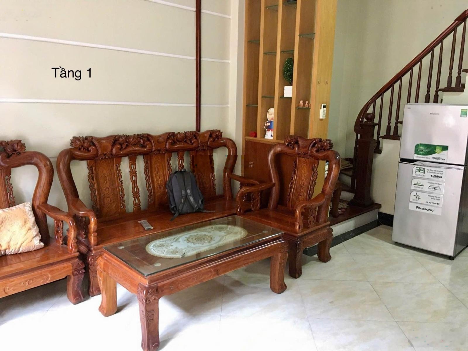 Bán nhà 5 tầng Phố Giáp Nhị, Hoàng Mai Diện tích: 30/35m Kết cấu: 5 tầng, có thang máy