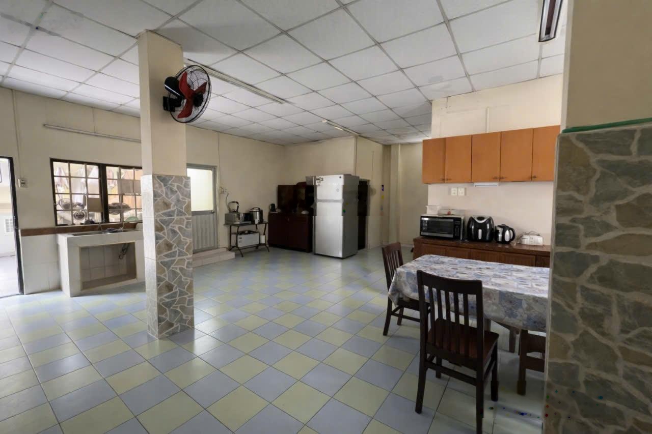 Biệt thự sân vườn hiếm 280m² ngang 9.5m ngay trung tâm thủ đức