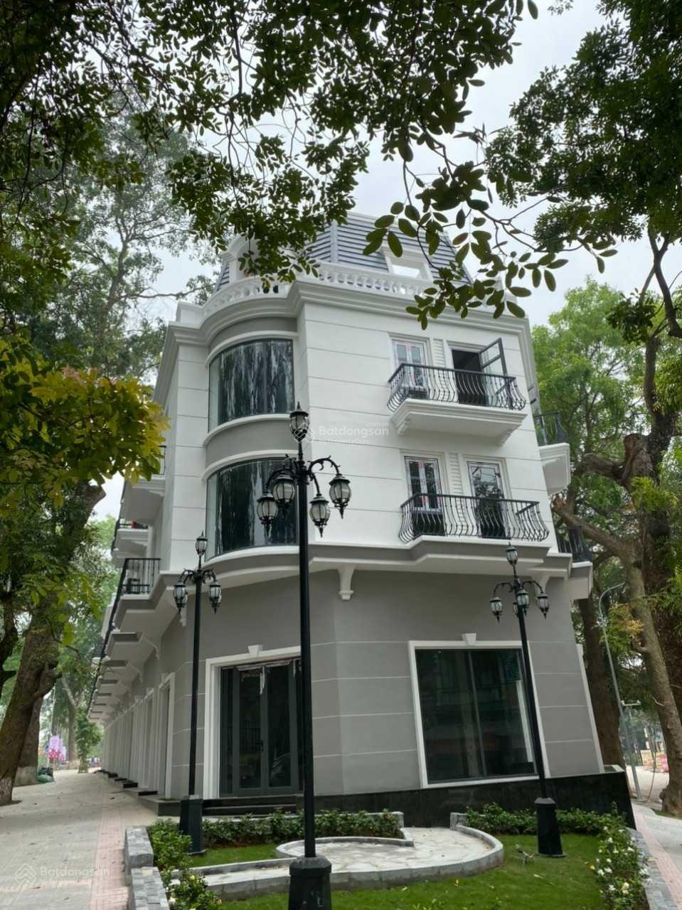 Chính chủ bán shophouse 3 mặt tiền, vị trí vip - Vincom Phú Thọ