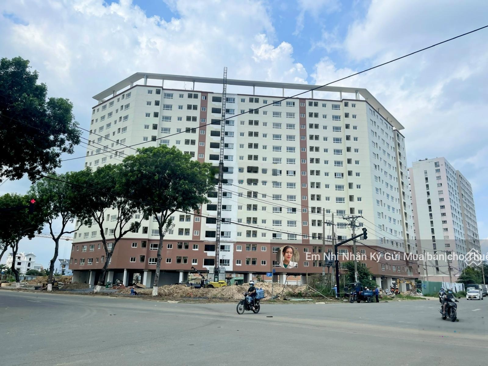 Cần cho thuê CC Green Town có nội thất sẵn 8 - 8.5tr/tháng chỉ cần xách vali vào là ở liền. LH Nhi