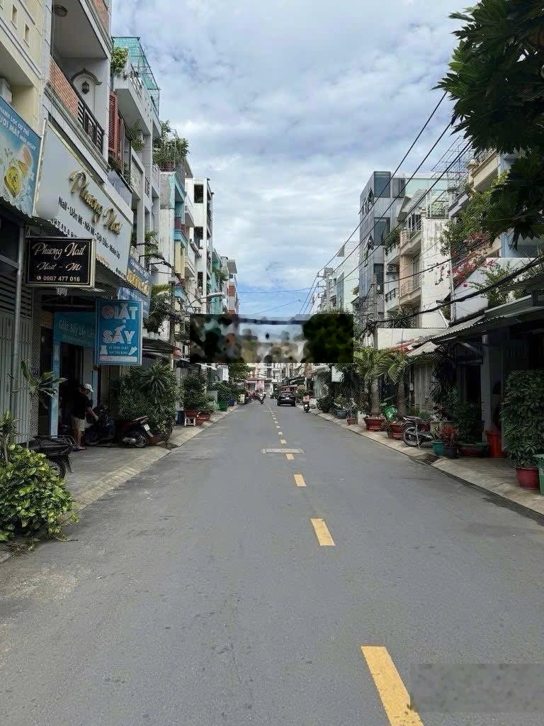 Bán nhà mặt tiền đường 10m có lề - kinh doanh buôn bán - đúc 4 tầng - 4x16m - 5 phòng ngủ
