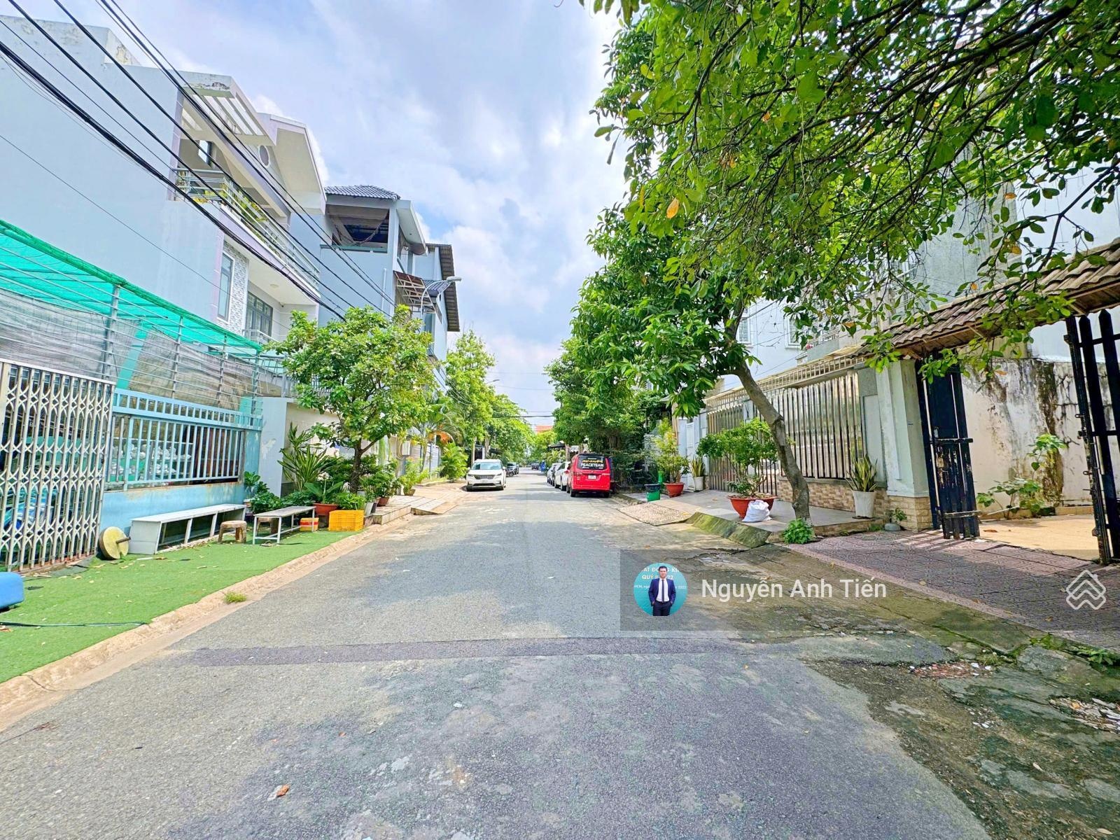 Đất mặt tiền đường 12 - Đối diện sông SG - Hướng Đông Nam. Khu đồng bộ cao cấp, đường thông