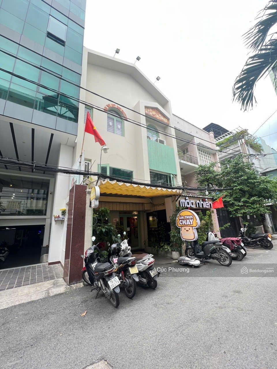 Siêu phẩm Thảo Điền! Bán nhà MT Quốc Hương, Quận 2 (8 x25m, 2 tầng, HĐT 120 triệu), giá 38 tỷ