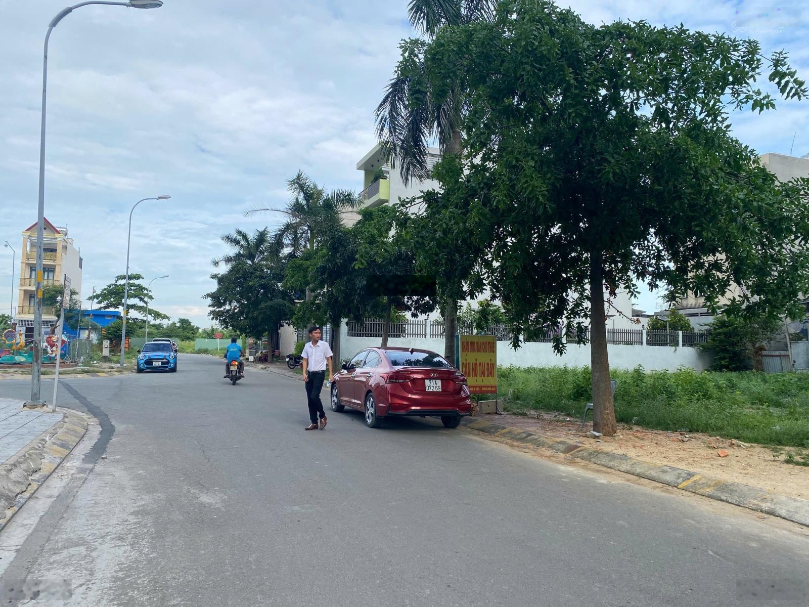 Bán đất ngay chung cư Sài Gòn Avenue Coopmart Tam Bình - Khu nhà ở biệt thự - Mặt tiền Vành Đai 2