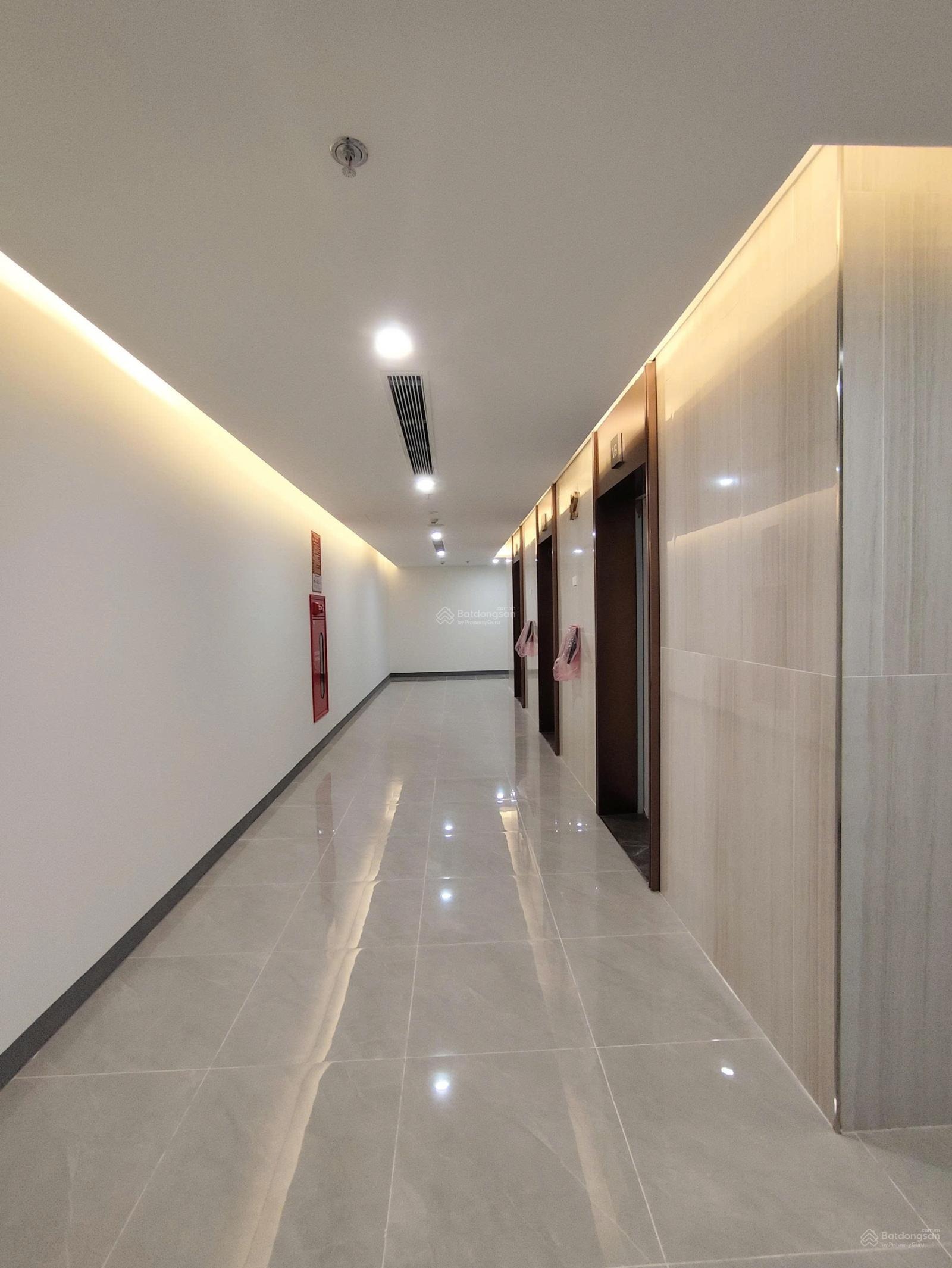 Cho thuê văn phòng tại Comatce Tower, 300 nghìn / m2, 500m2, giá tốt chỉ với