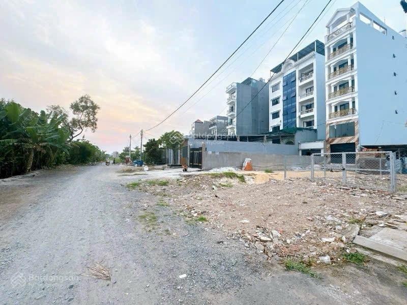 Bán đất mặt tiền sông vàm thuật vườn lài nhìn sang bình thạnh hoặc gò vấp 4x23 hay 4mx45m