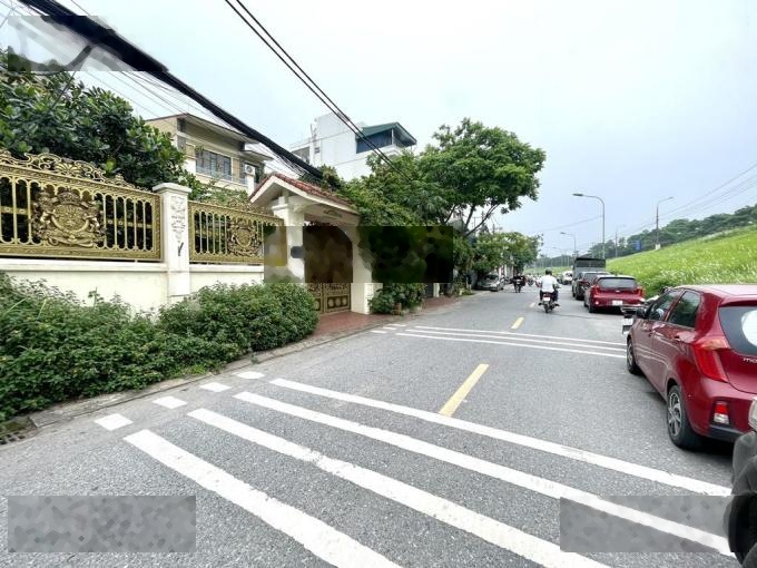 Chính chủ bán nhà Bát Khối 130m2, gara 2 ô tô, view sông Hồng, gần khu du lịch Bát Tràng, giá 17 tỷ