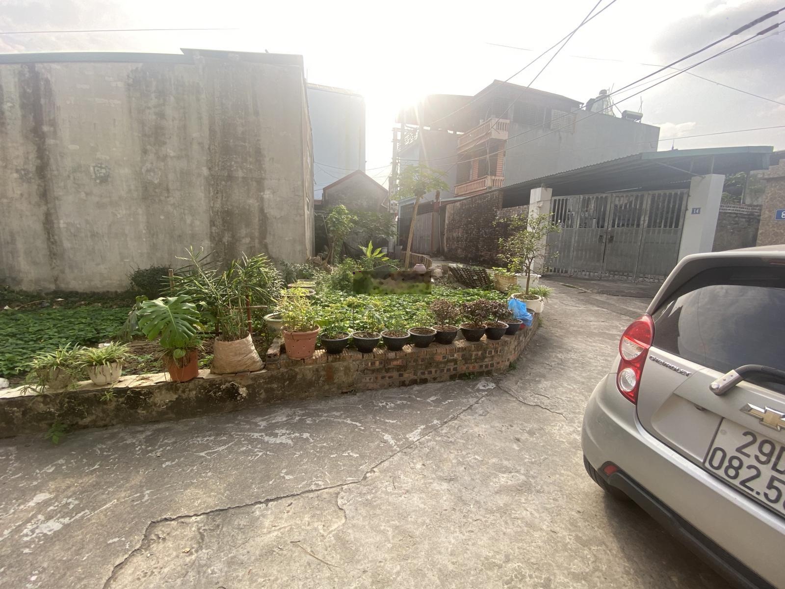 Lô góc hiếm Quang Minh 50m2 ô tô 7 chỗ nhỉnh 3 tỷ