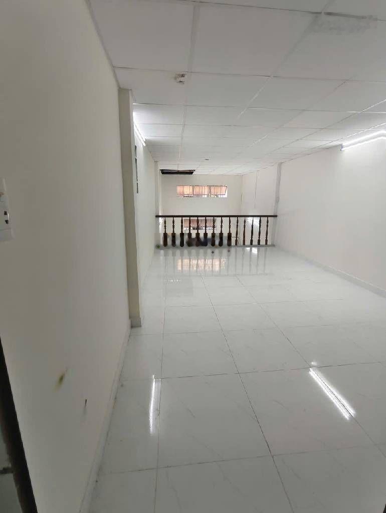 Nhà đẹp 154 Âu Dương Lân, hẻm HXH, 71.6m2, gần TTTM Parc Mall, nhỉnh 6tỷ