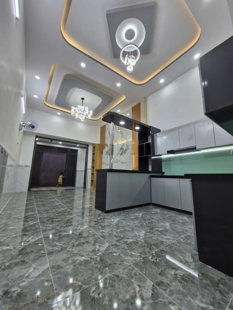 Bán nhà mới đón tết, sổ hồng riêng 4m x 16m nỡ hậu 1/ngắn đường Tân Hiệp 39 - 40 Tân Hiệp, Hóc Môn