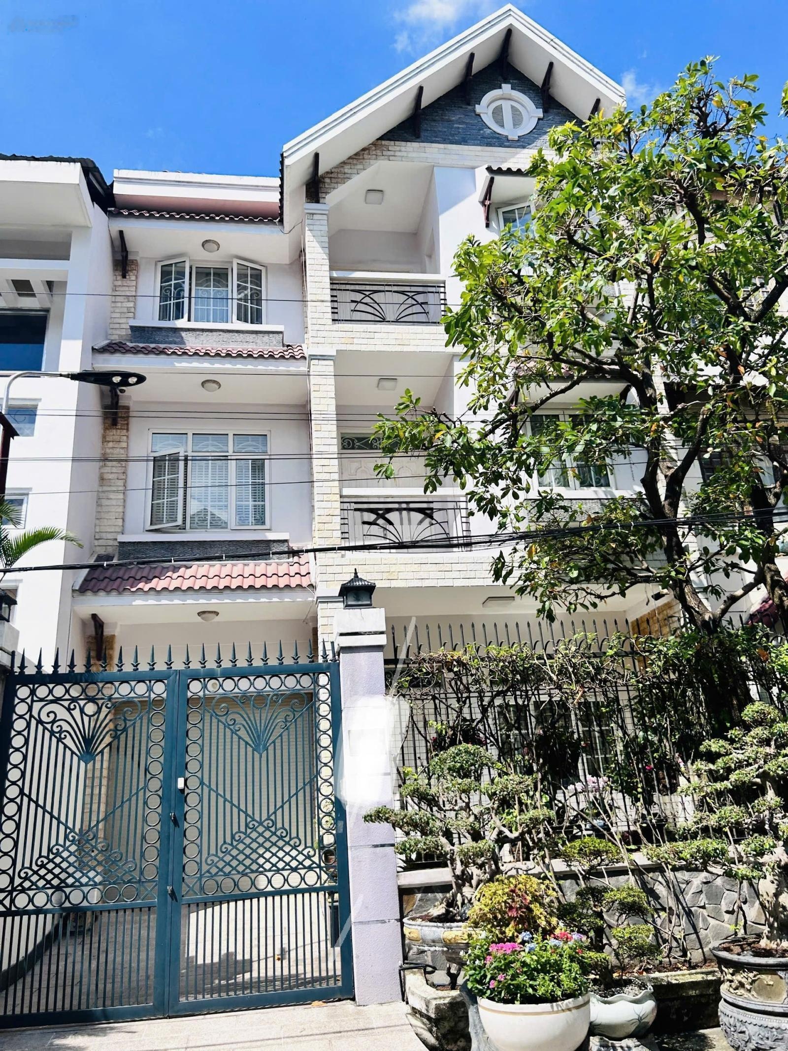 Bán villa đường cửu long diện tích: 8x18m trệt 2 lầu