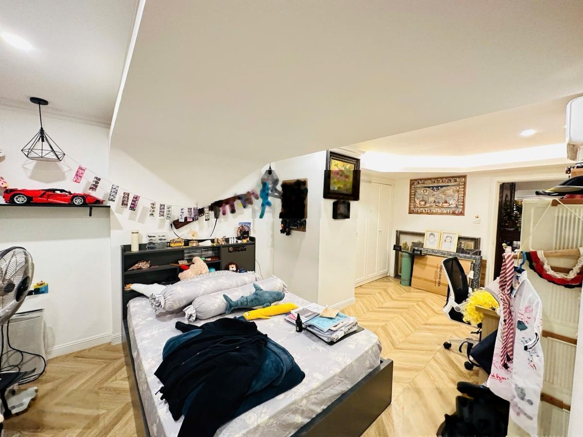 Căn hộ duplex Royal City, DT 143m2, nhỉnh 19tỷ