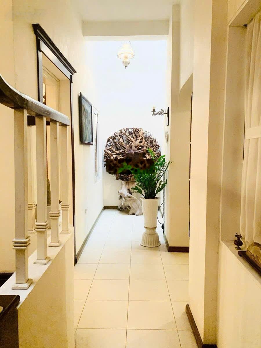 Bán đất tặng nhà 2 tầng đường Láng, Đống Đa 100m2 giá chỉ 16,8 tỷ (169.58 triệu/ m2)