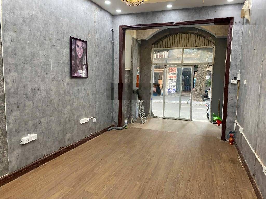 Bán Đất Tặng Nhà 3 Tầng Mặt Phố Hồng Mai - Bạch Mai - Hai Bà Trưng -Ô Tô Tránh-Dòng Tiền-Kinh Doanh