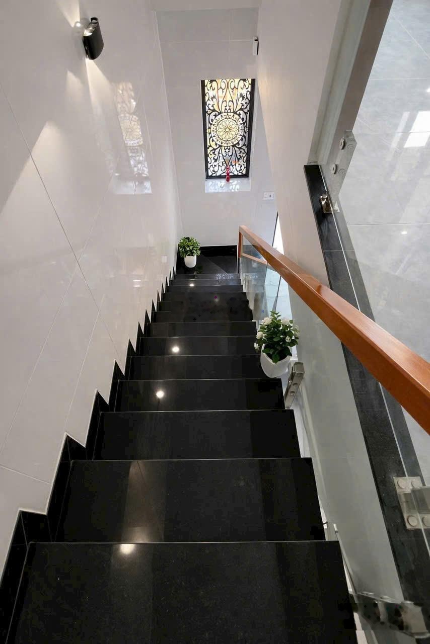 Cực phẩm nhà đẹp 1 trệt 1 lầu 1/ngắn tô ký ,thới tam thôn , hóc môn giá 2 tỷ 880 triệu