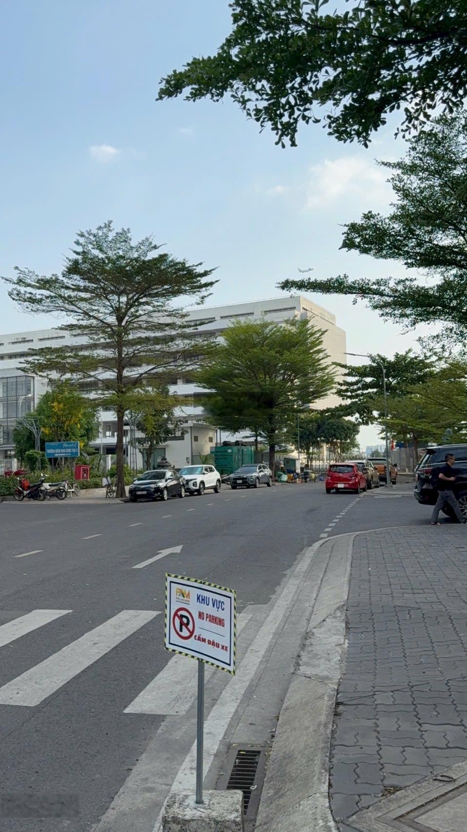 Cần bán gấp lô đất mặt tiền đường D (đường 16m) trục đường thẳng dẫn vào nhà Ga Metro Tham Lương