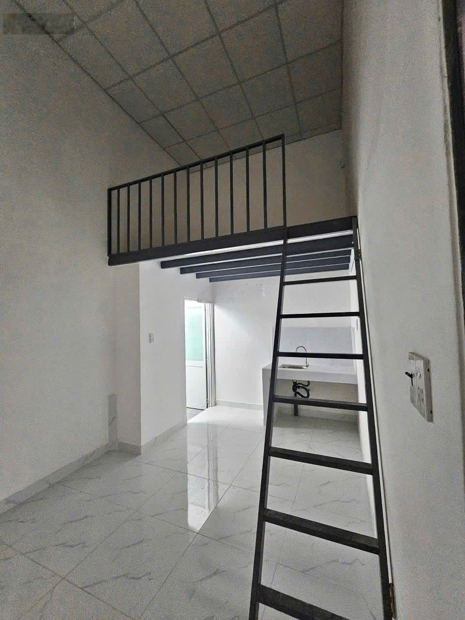 Chỉ 4.5 tỷ 63.5m ngang 5.3m sát mặt tiền chương dương - linh chiểu