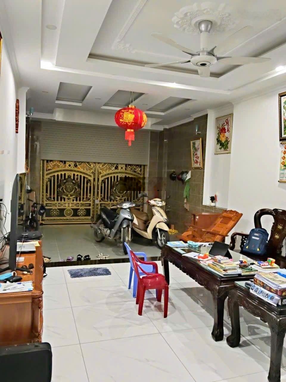 Nhà MT KDC An Sương, 90m2 (4.5x20), HXH, SHR chỉ 12.9 tỷ (TL)