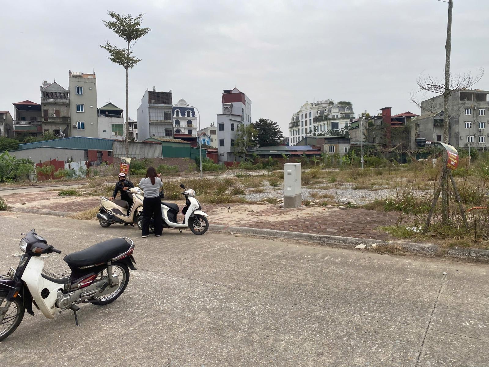 Hàng hiếm 1 lô giá ngoại giao,trung tâm phường phù khê mới