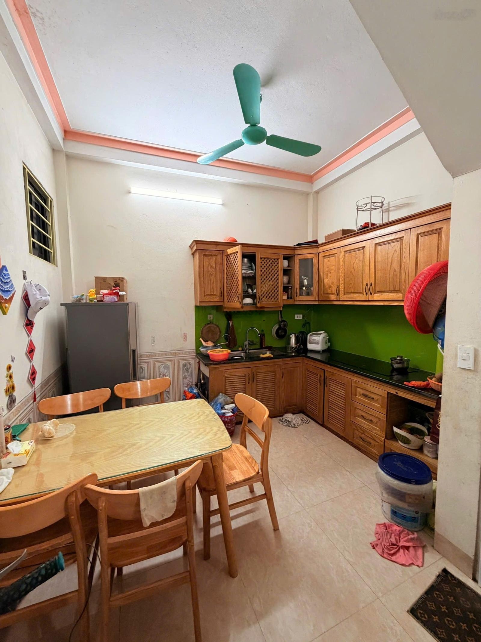Hot nhà dân xây lai xá cạnh nhổn , lô góc, 4 ngủ, giá 6.x tỷ