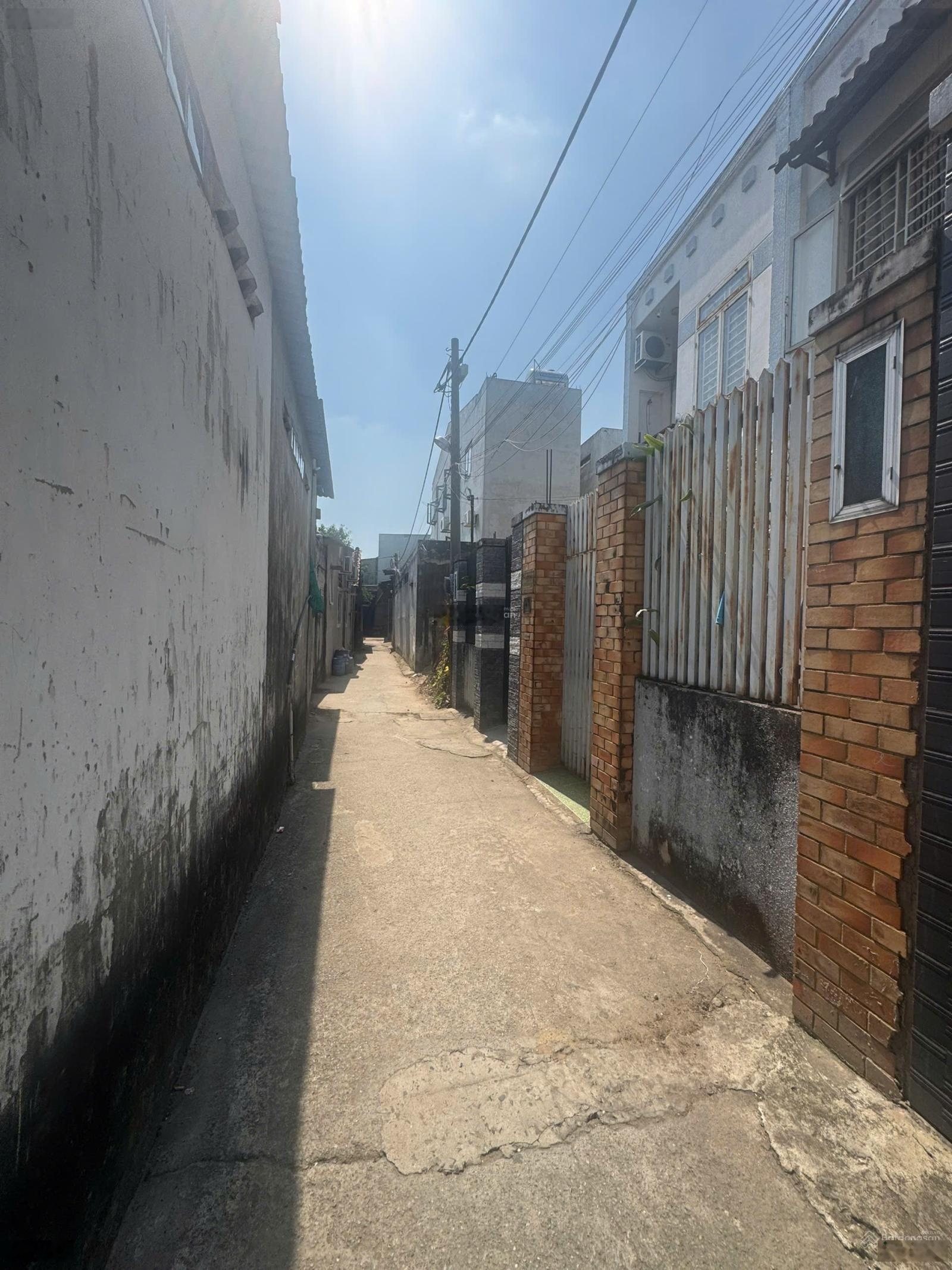 HIẾM ! Bán Lô đất 63m2 - Linh Xuân Thủ Đức - Cách QL1K 50m