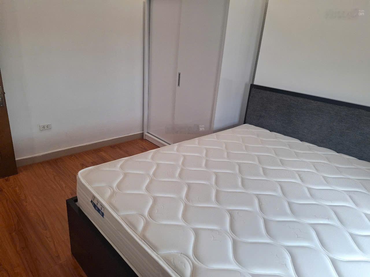 Cho thuê căn hộ 3PN 130m² tòa MHDI 60 hoàng quốc Việt - full nội thất