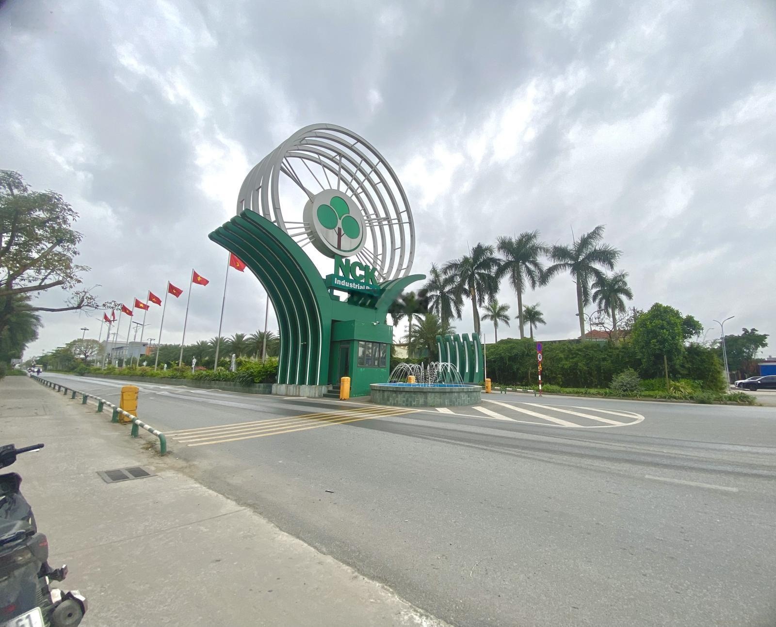 Em động thổ phá rỡ mặt bằng chuẩn bị phân 1 lô F0 Tại Phường Thiên Hương