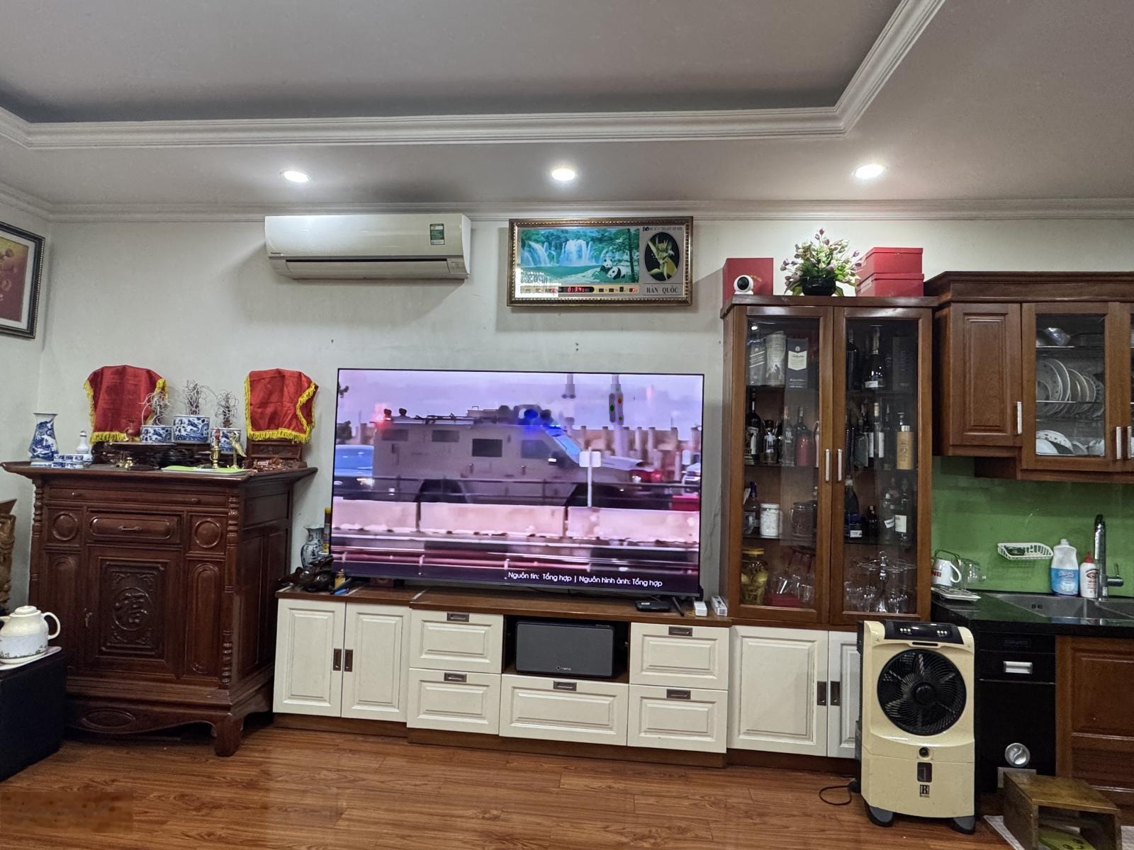 Chính chủ bán căn 2pn2wc dt 90m coma6