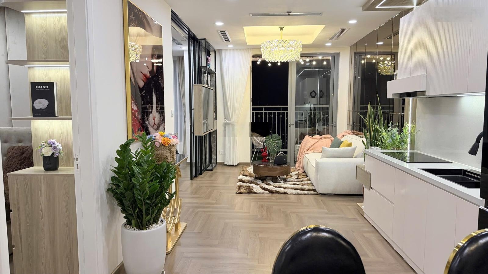 HOT!!! Bán CC 2PN full nội thất tại P02, Times City, Minh Khai, 10,2 tỷ, 79m2