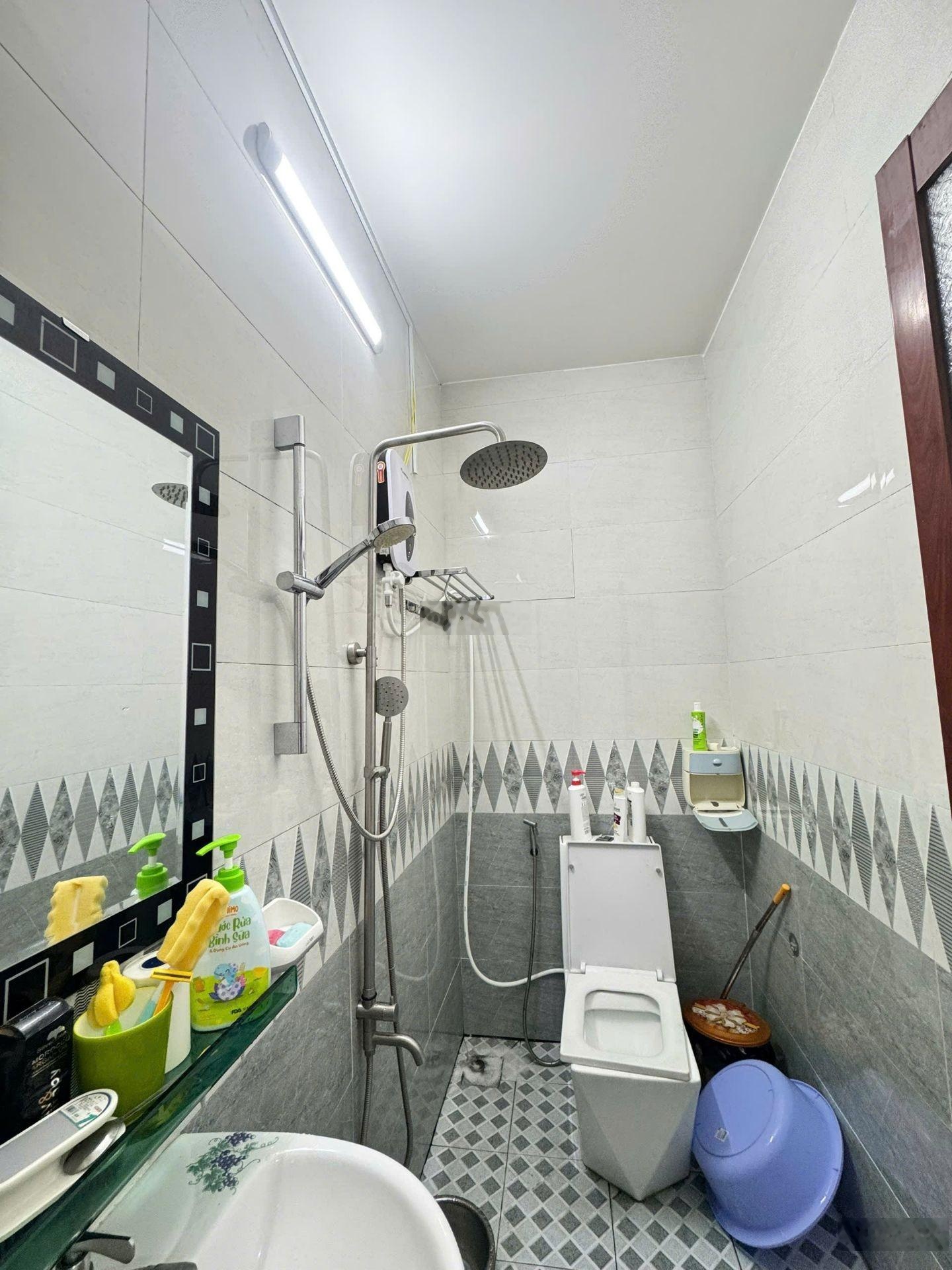 Bán Nhà mặt phố tại Đường Phú Châu, giá tốt 8,199 tỷ, 76m2, 3PN, 2WC