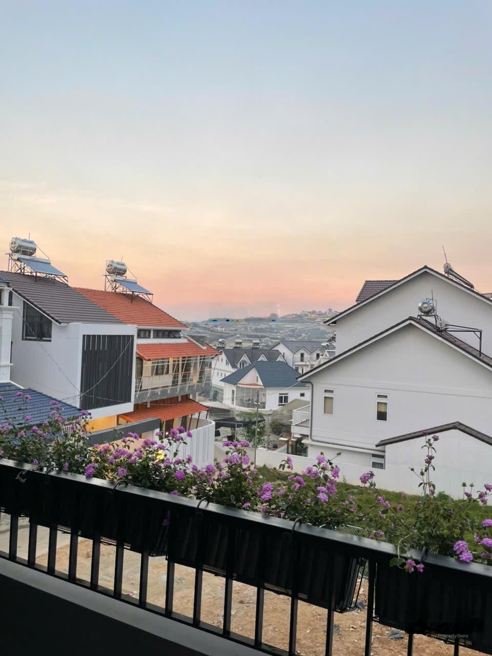 Bán villa nghỉ dưỡng tuyệt đẹp đường nam hồ - phường 11 - tp. đà lạt