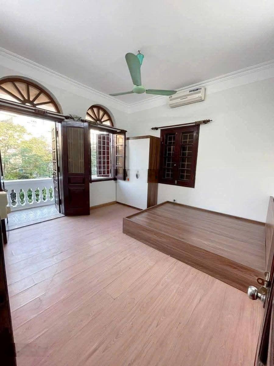 Ko có căn thứ 2 Nguyễn An Ninh -50m2 x 5 tầng.Mt 5.6m -Lô góc Gara Oto.Trước nhà Oto tránh. 16.3 tỷ