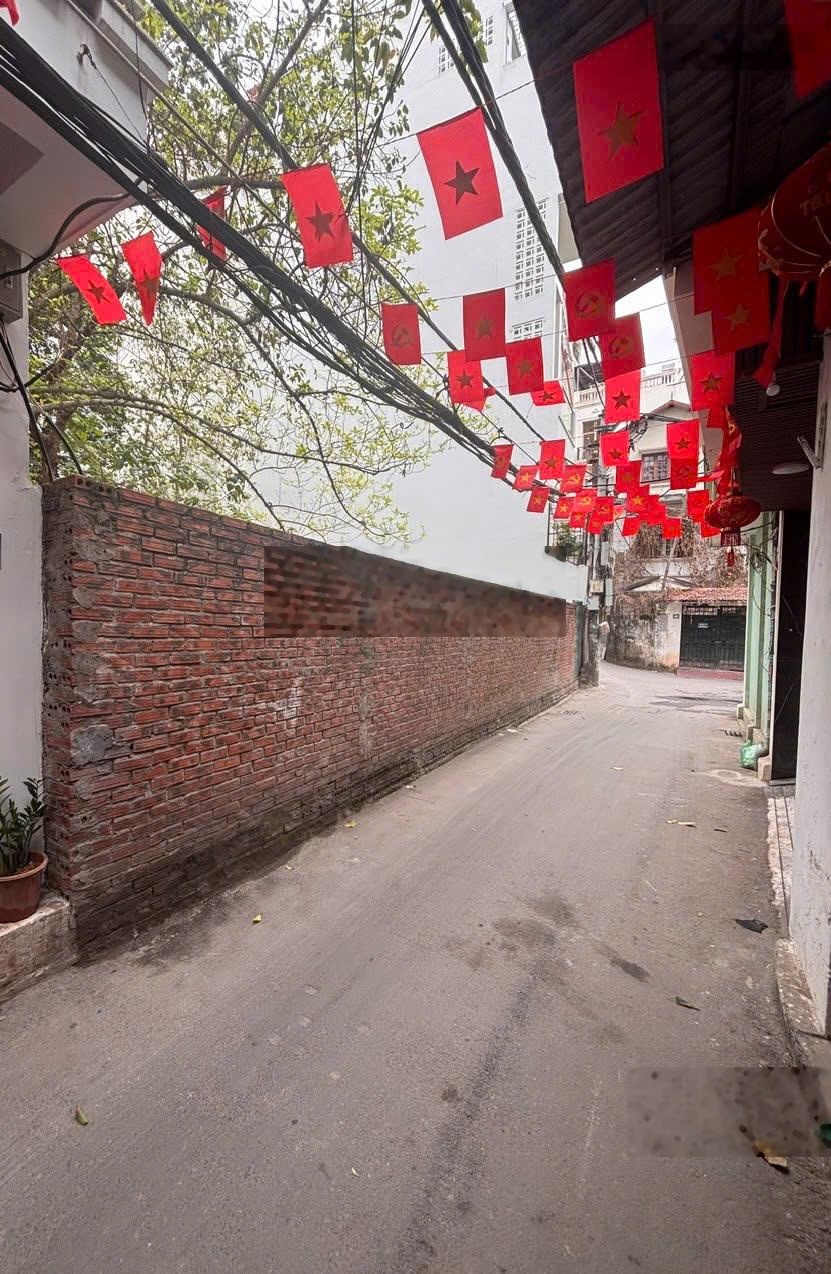 Bán đất Lạc Long Quân - Tây Hồ 101m mt 6m gần phố View Hồ Tây giá đầu tư