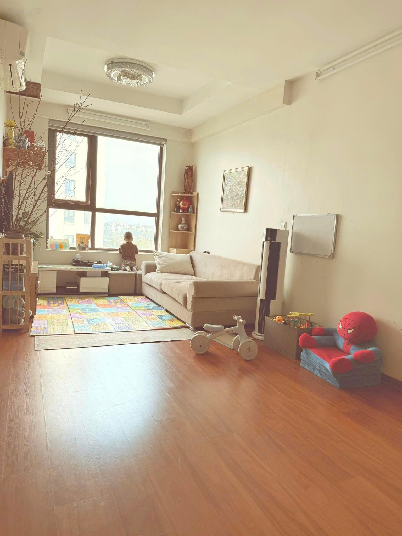 Căn 2PN-2WC( 66m2) Valencia Garden, sẵn sổ, full Nội thất, hướng Đông Bắc