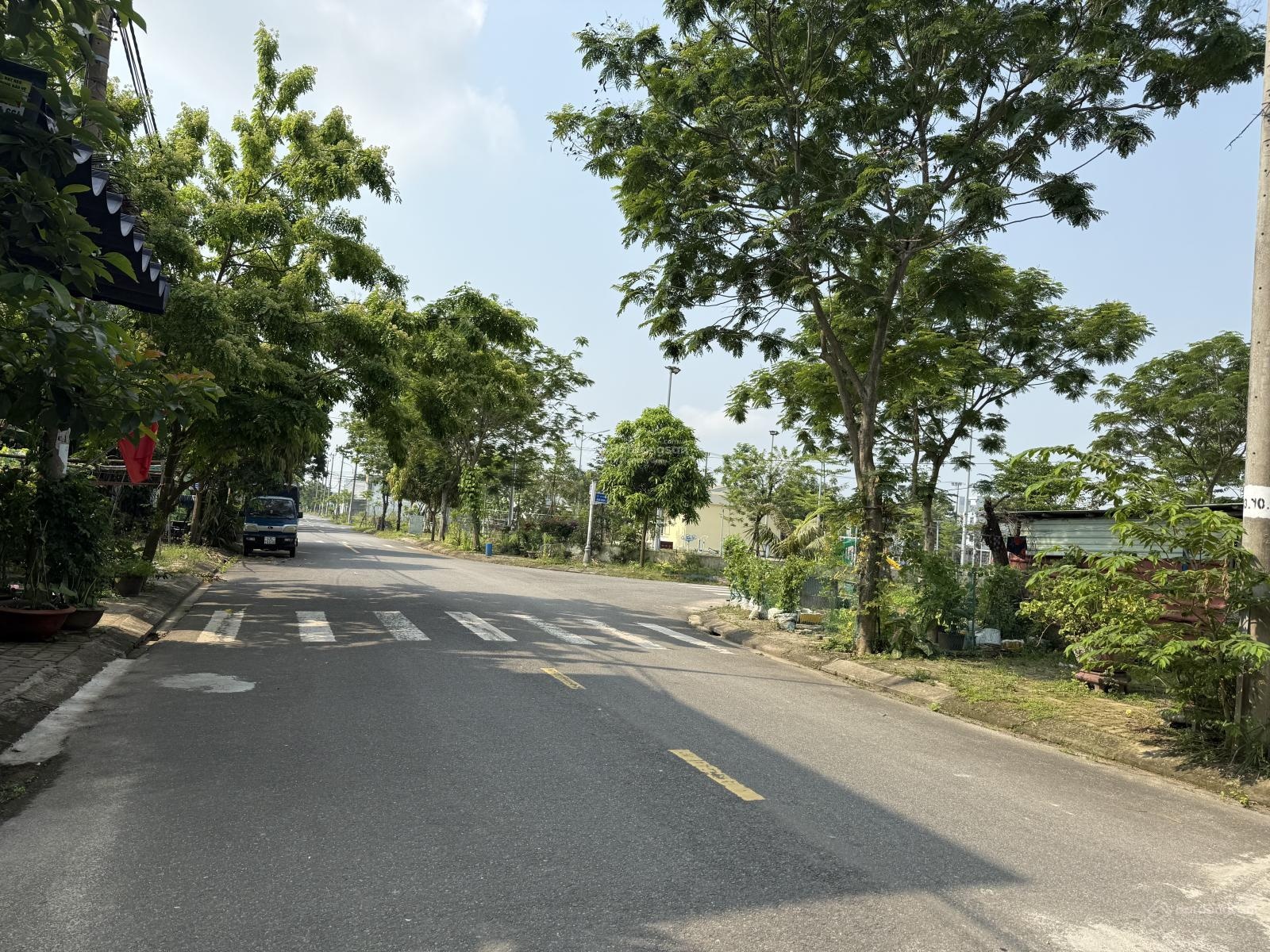Bán đất đường 7m5 Hướng đông sát sông khu bá Tùng hòa quý