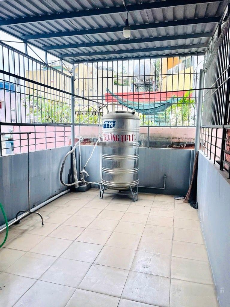 Quận 11, nhà 3/2 P2, hẻm thông Hàn Hải Nguyên, Thái Phiên, nhà 4 tầng BTCT hoàn công đầy đủ