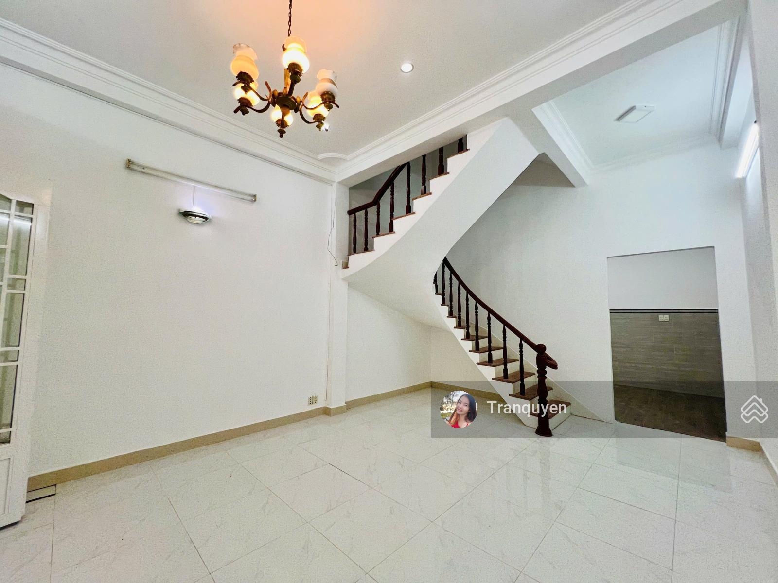 Bán nhà đường Trần Não, P. Bình An - Dt 4,5x12m - 3 lầu - giá 12,5tỷ - nhà đẹp có chỗ đậu oto