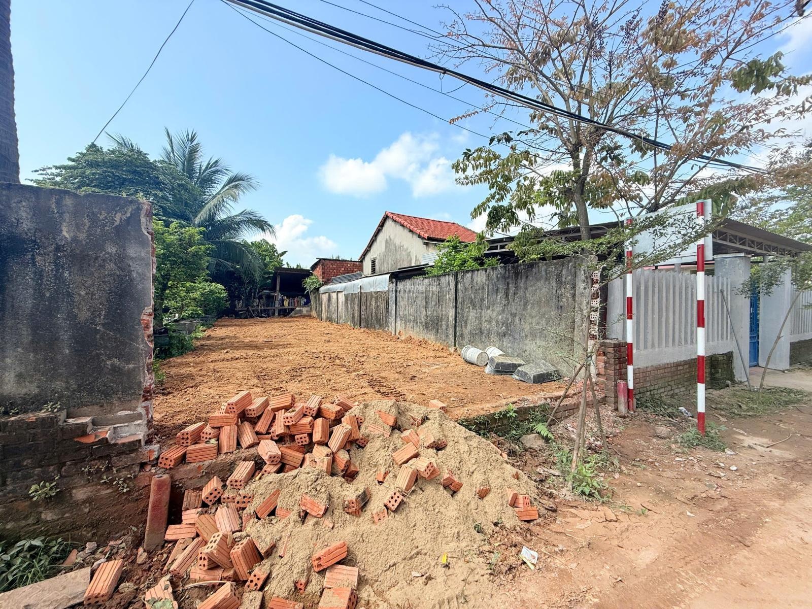 Lô duy nhất đông phú ngay trục đường 10.5m gần ql14b giá cực tốt