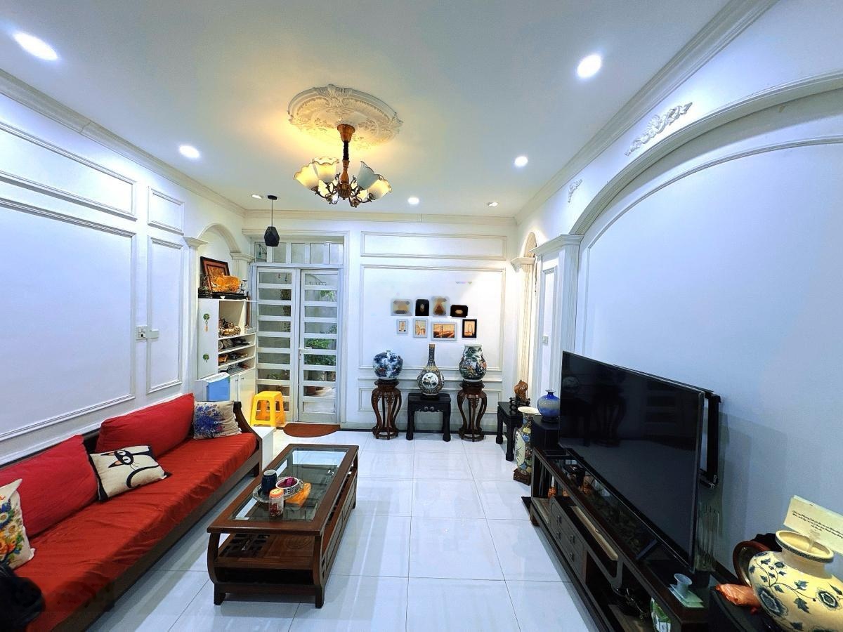 Cần Bán Gấp Nhà Phân Lô 41 Thái Hà 60M,4 Tầng Còn Hơn 15 Tỷ