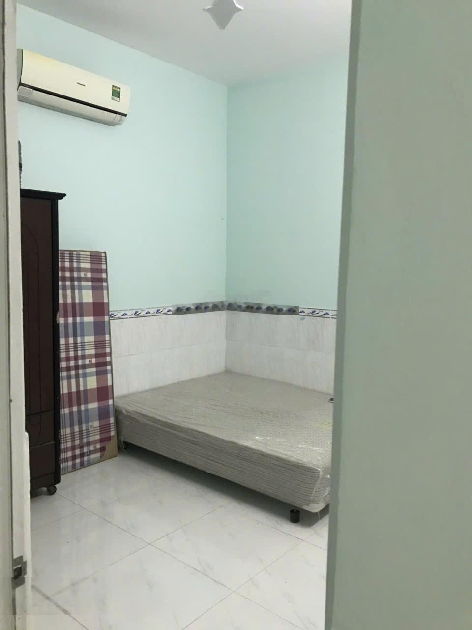 Bán gấp nhà trống đường nhựa 114m 1 trệt 1 lầu sổ hồng riêng 2/ngắn tô ký,thới tam thôn, hóc môn