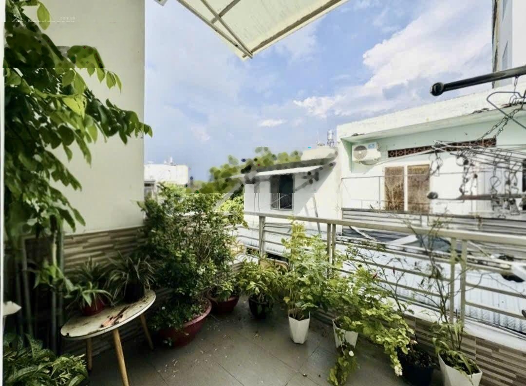 Giảm 1tỷ bán gấp - hẻm xe hơi đường Quang Trung - 70m2 - ngang 5.5m - 2 tầng chỉ còn 6tỷ4