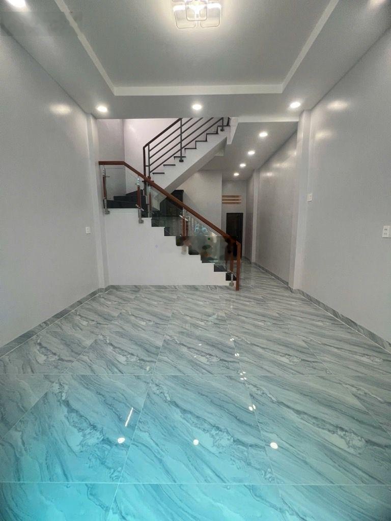 Bán Nhà Hậu Giang 52 Mét 3 Tầng Lầu Giá Chỉ 6 Tỷ xíu. Nhà mới Đẹp Vào Ở Ngay