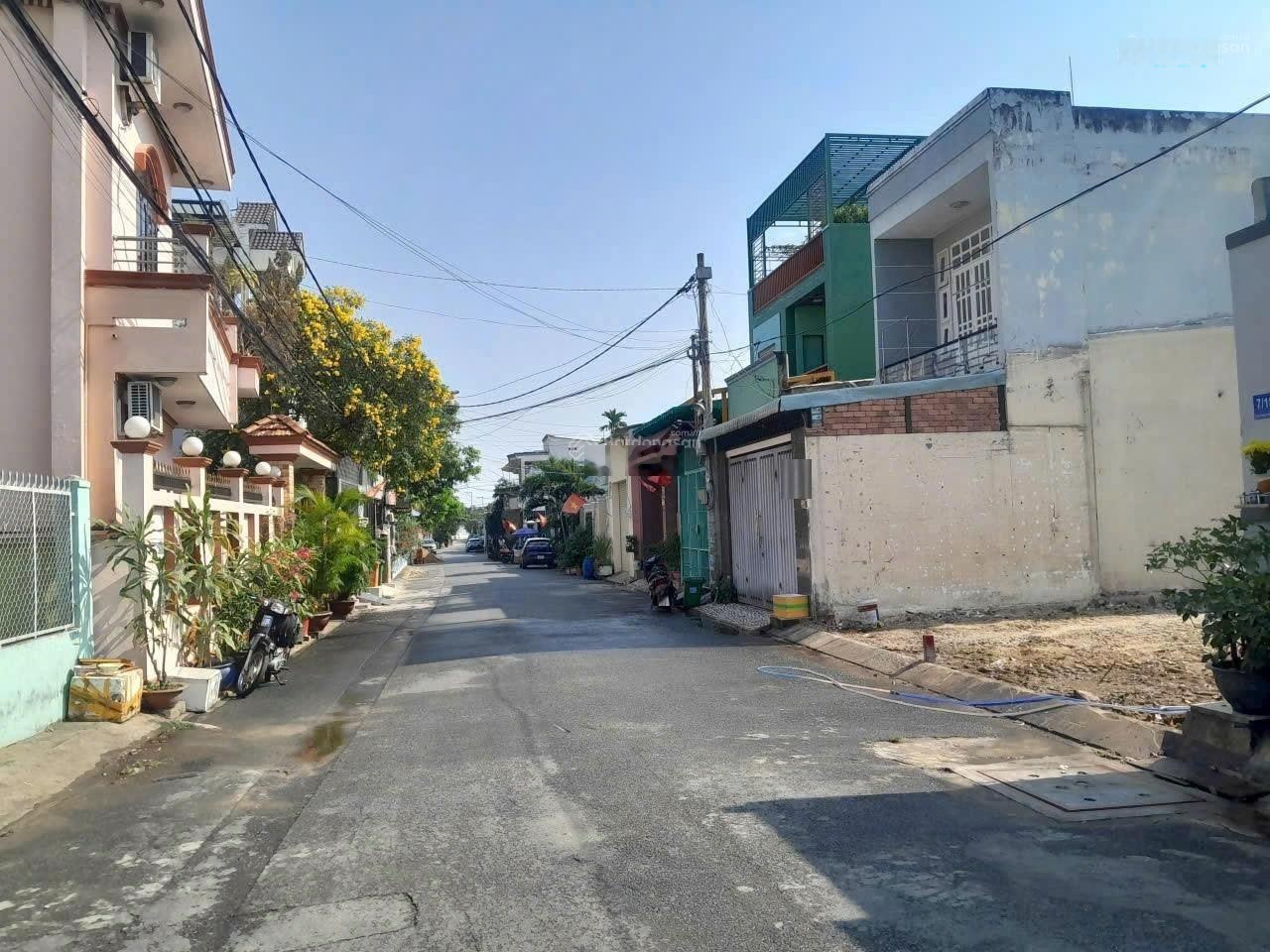 NPA:Bán đất đường 182, phường Tăng Nhơn Phú A. Hẻm xe hơi *Diện tích đất công nhận: 80.
