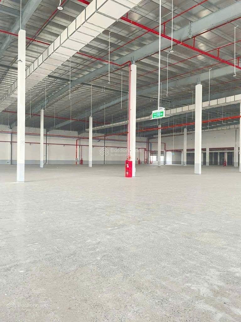 Chuyển nhượng 30.000m2 đất. Có nhà xưởng trong KCN Long Thành Đồng Nai. Giá chỉ hơn 130ty