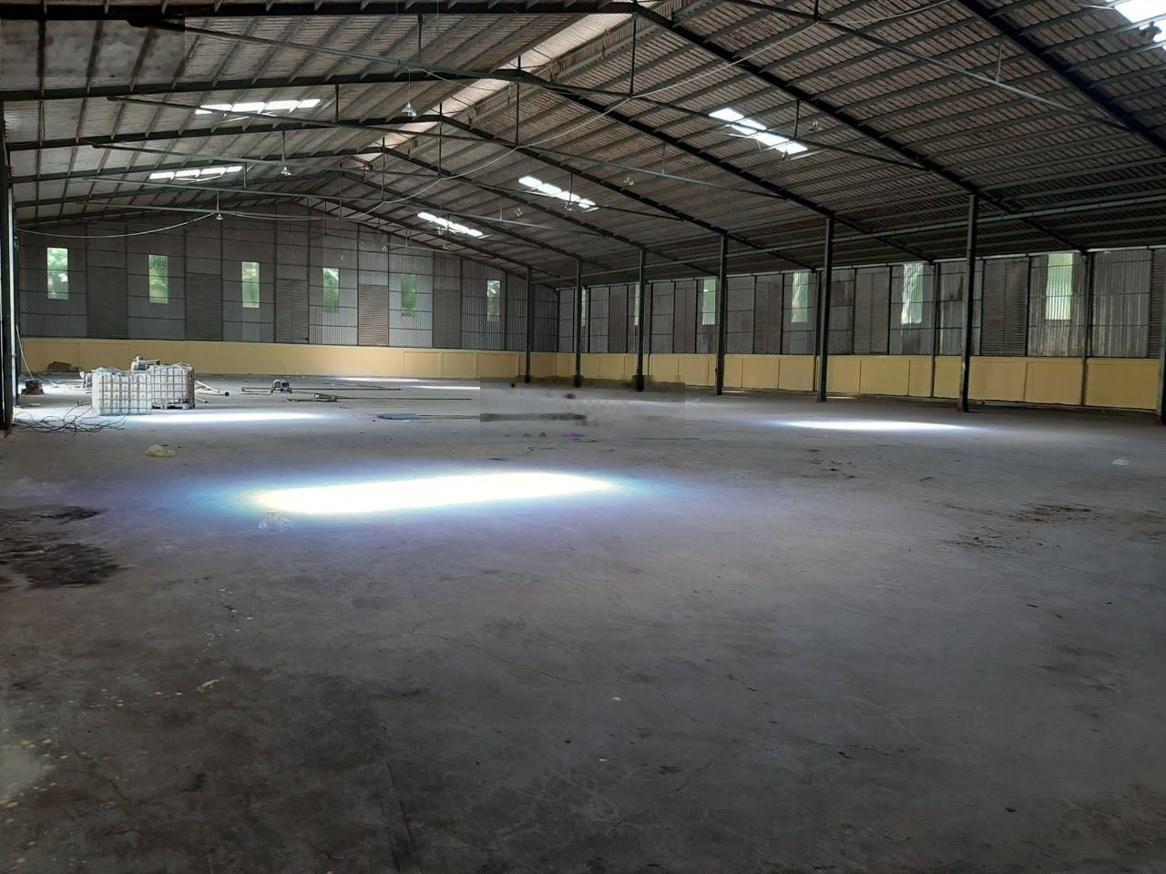 Cho thuê nhà xưởng 6000m2 đầy đủ tiện ích tại bến cát bình dương.lh 0798268268
