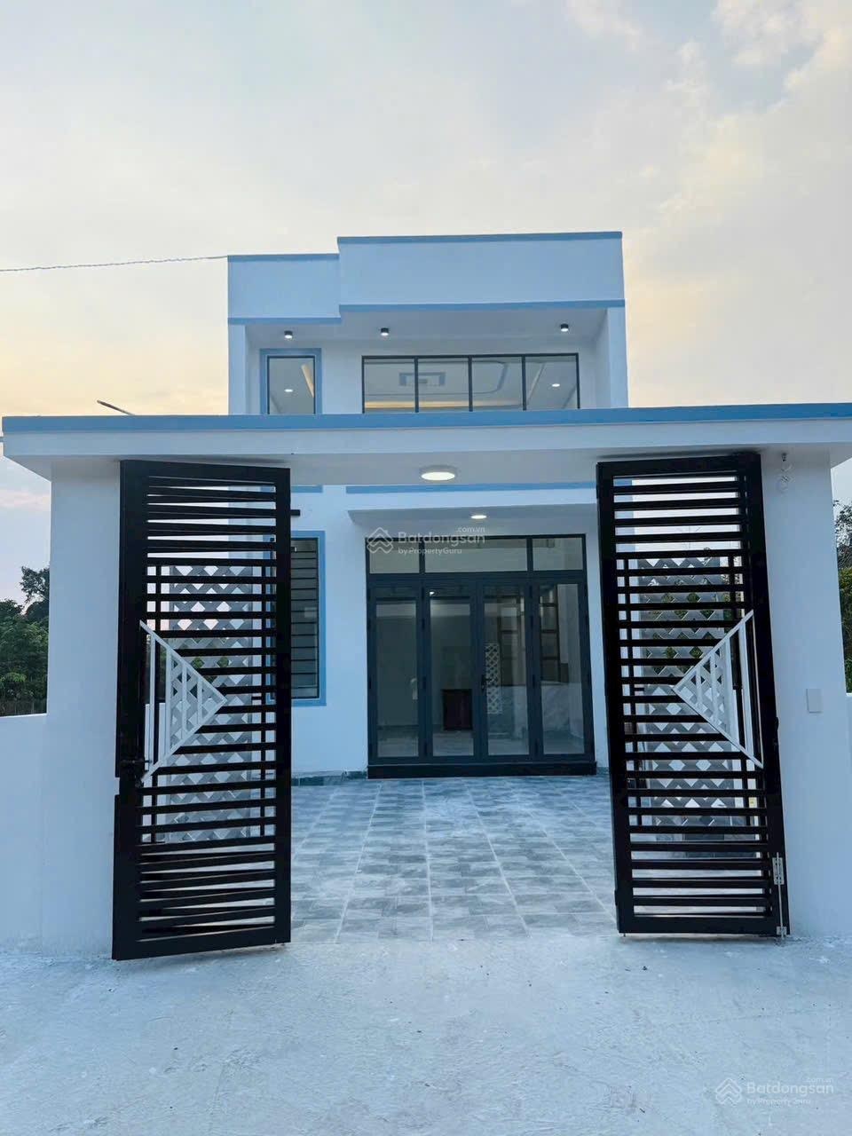 Chính chủ hạ giá 200Tr bán gấp nhà 150m2 - Sát QL 13 - Ngay KCN MP 3. SHR