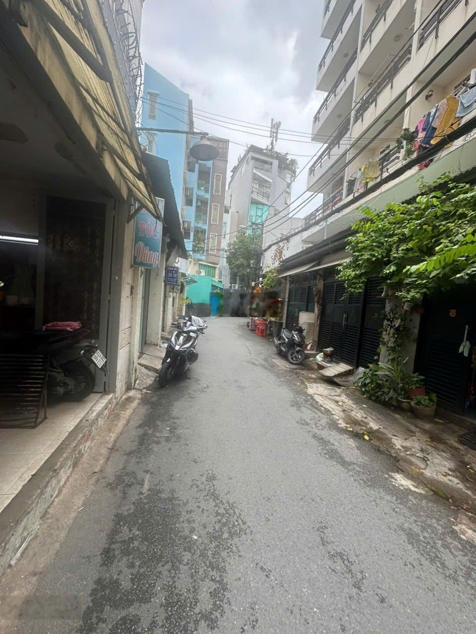 Bán gấp nhà MT Trần Kế Xương, P7, PN, 175.4m2, 5 tầng. Gía 26.8 tỷ/TL