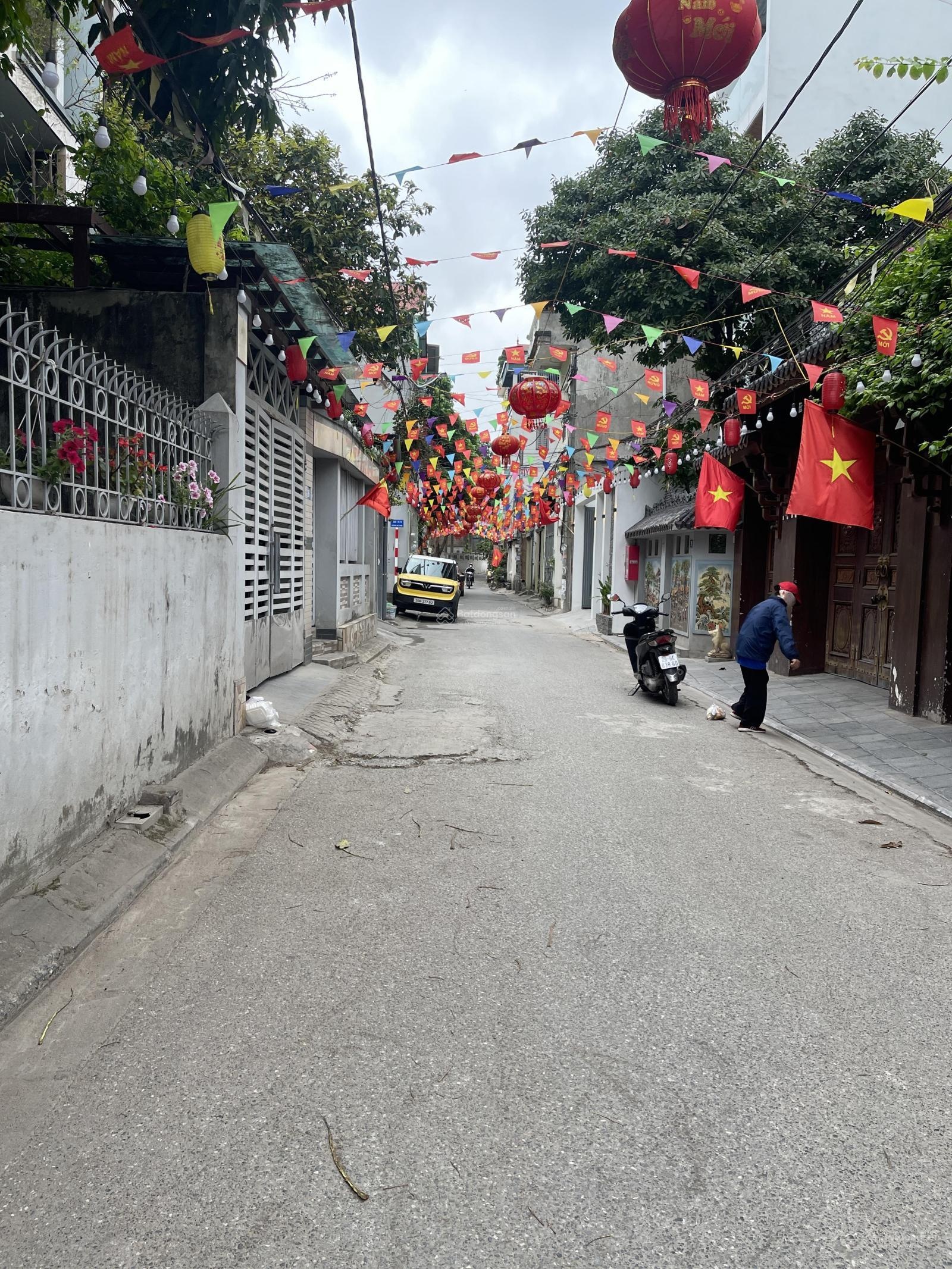 Bát Khối - chân cầu Vĩnh Tuy nhỉnh 7 tỷ